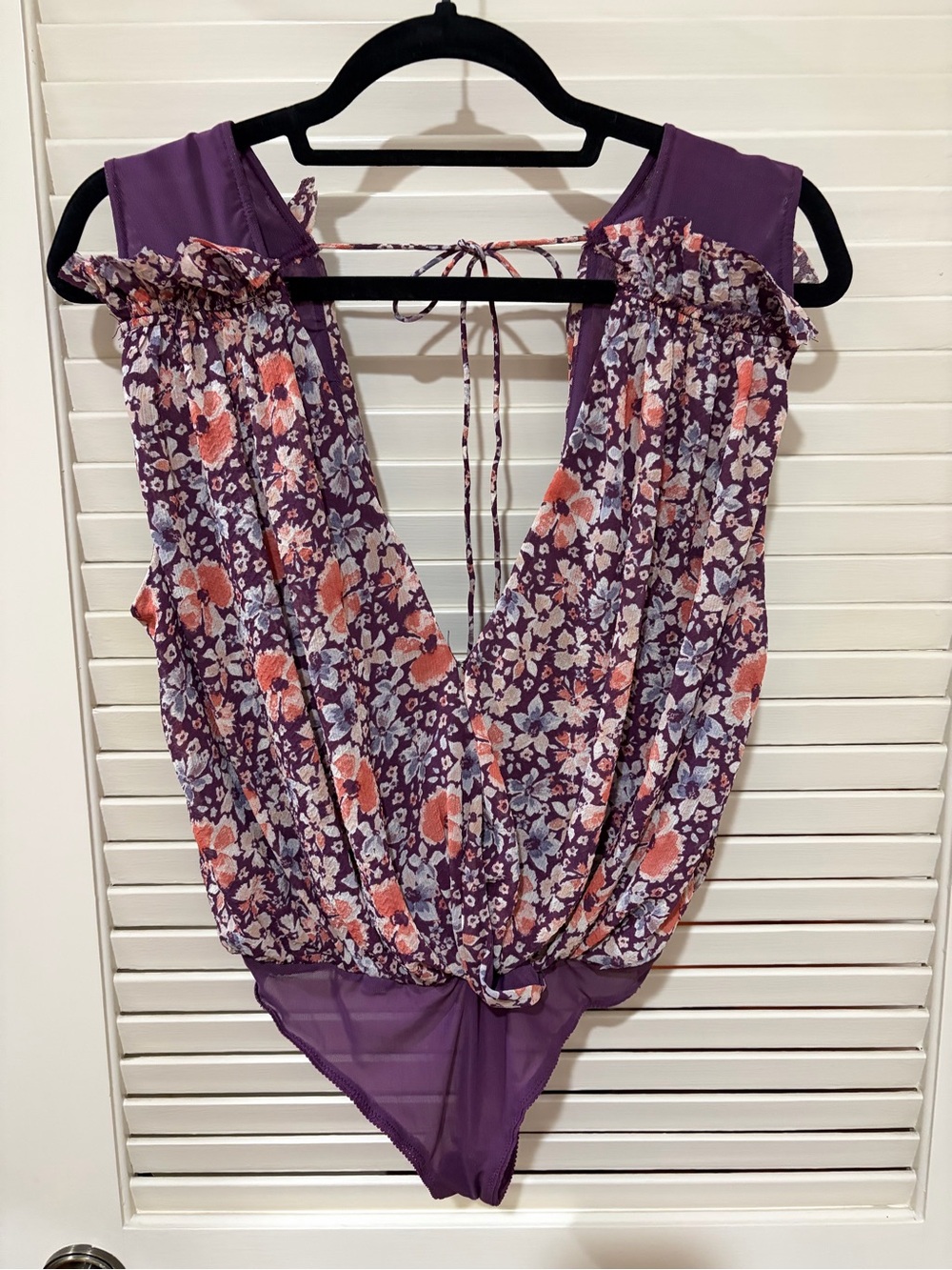 Free People Purple Floral V-Neck Sleeveless Bodysuit